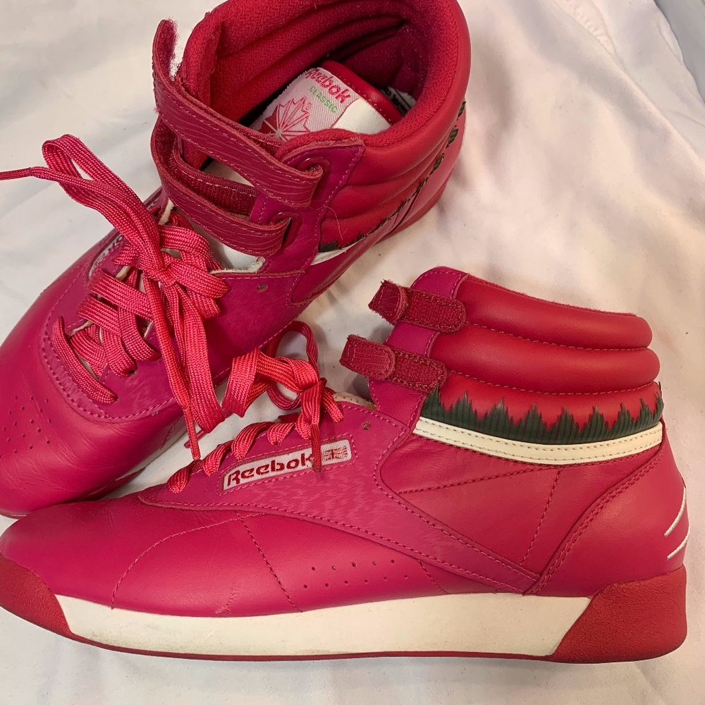 LIMITED EDITiON 30 anniv. Reebok classic hi-tops